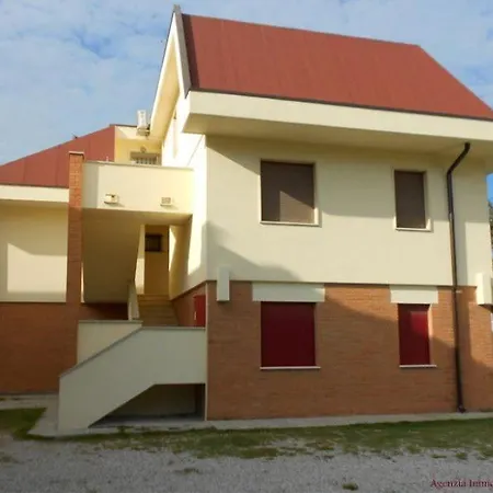 Beta Rosolina Mare